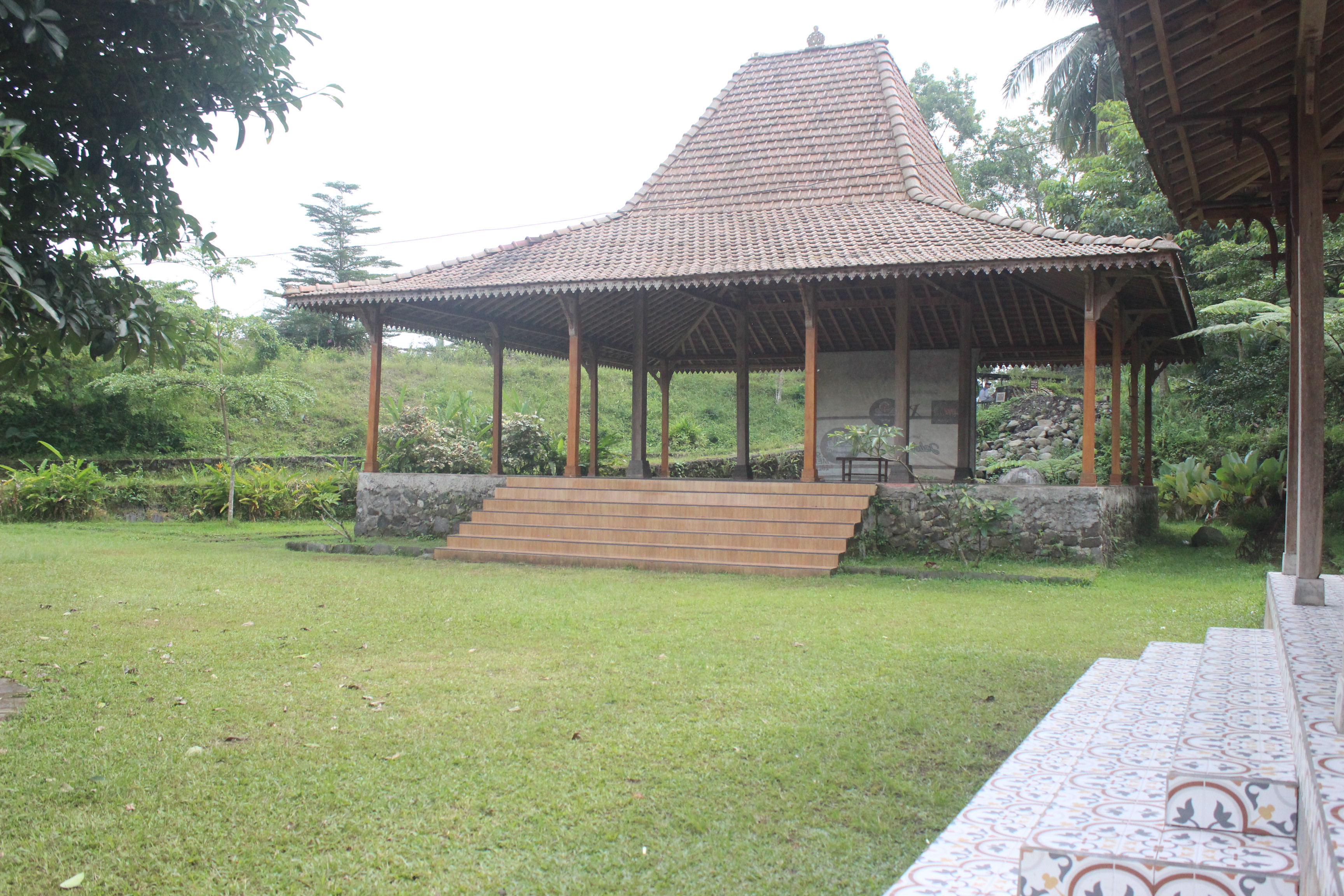 Pendopo Desa Wisata Nglumut